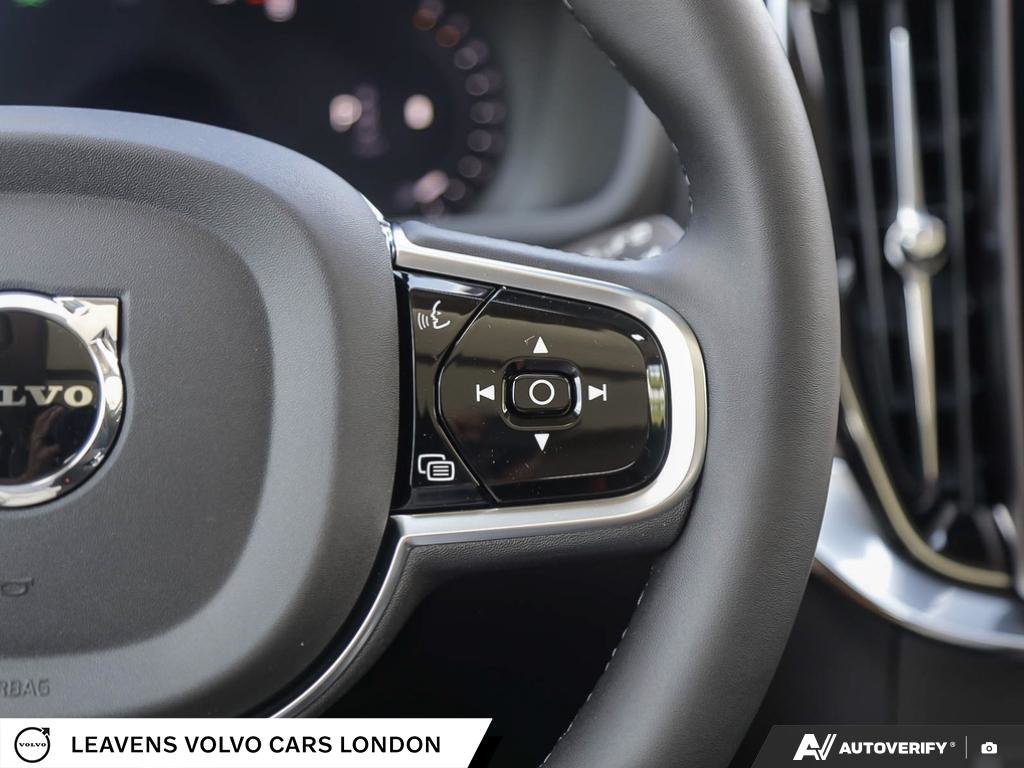 2027 Volvo XC90 ULTRA DARK THEME-17