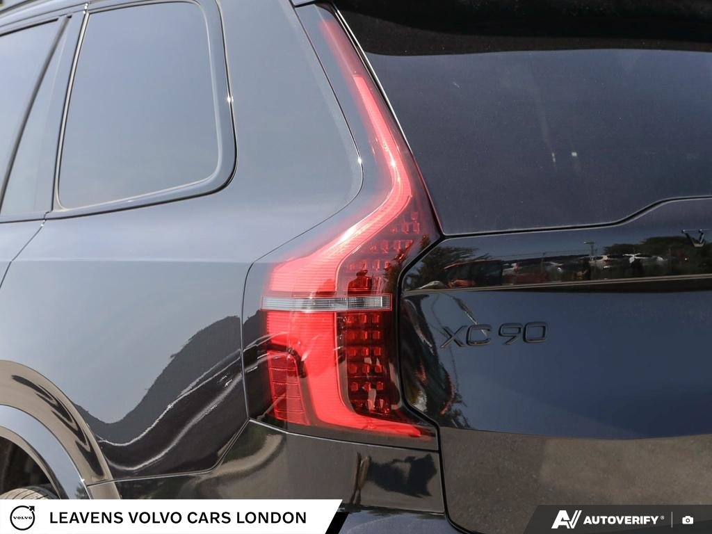 2027 Volvo XC90 Ultra Black Edition 7-Seater-11
