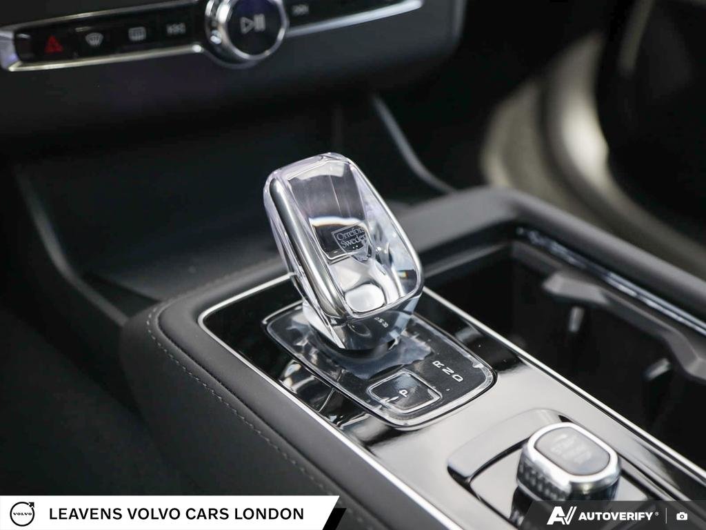 2027 Volvo XC90 ULTRA BRIGHT THEME-18