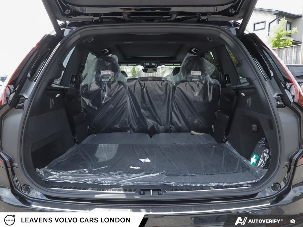 2027 Volvo XC90 ULTRA BRIGHT THEME-10