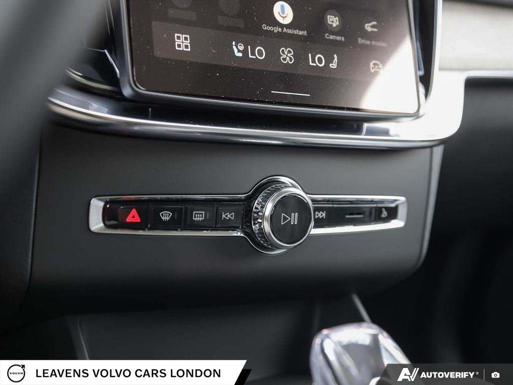 2027 Volvo XC90 ULTRA DARK THEME-19