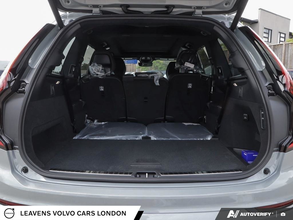 2027 Volvo XC90 Ultra Black Edition 7-Seater-10