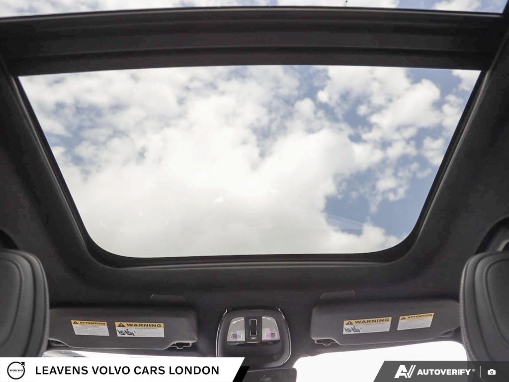 2027 Volvo XC90 Ultra Black Edition 7-Seater-25