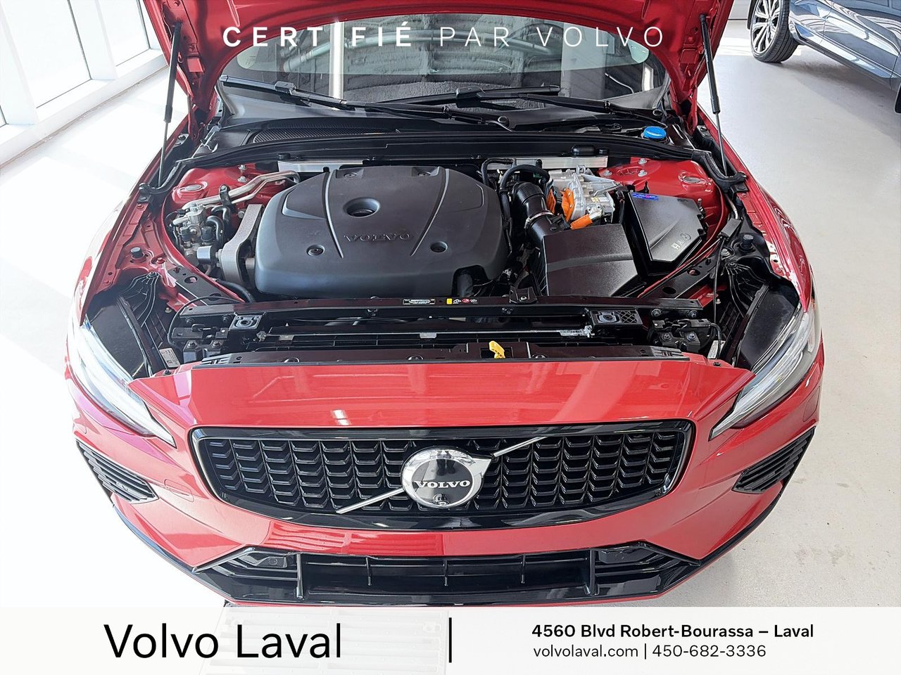 Volvo S60 Recharge Ultimate Dark Theme 2024-7