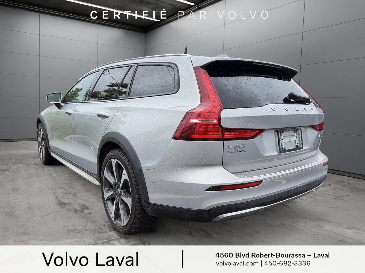 2023 Volvo V60 Cross Country Ultimate-3