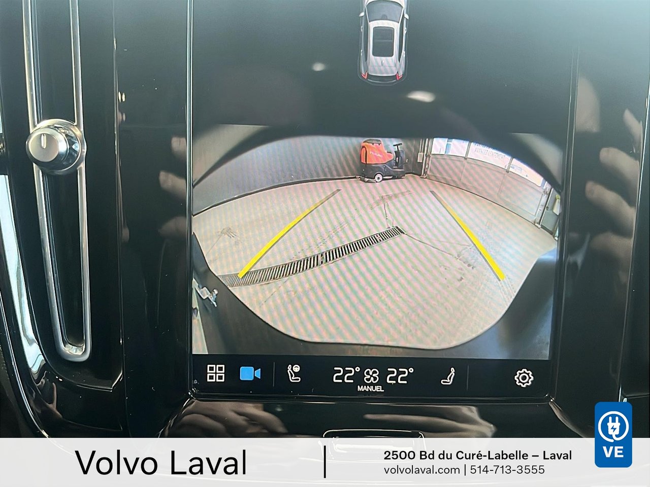 Volvo XC40 Recharge Pure Electric Plus 2022-16