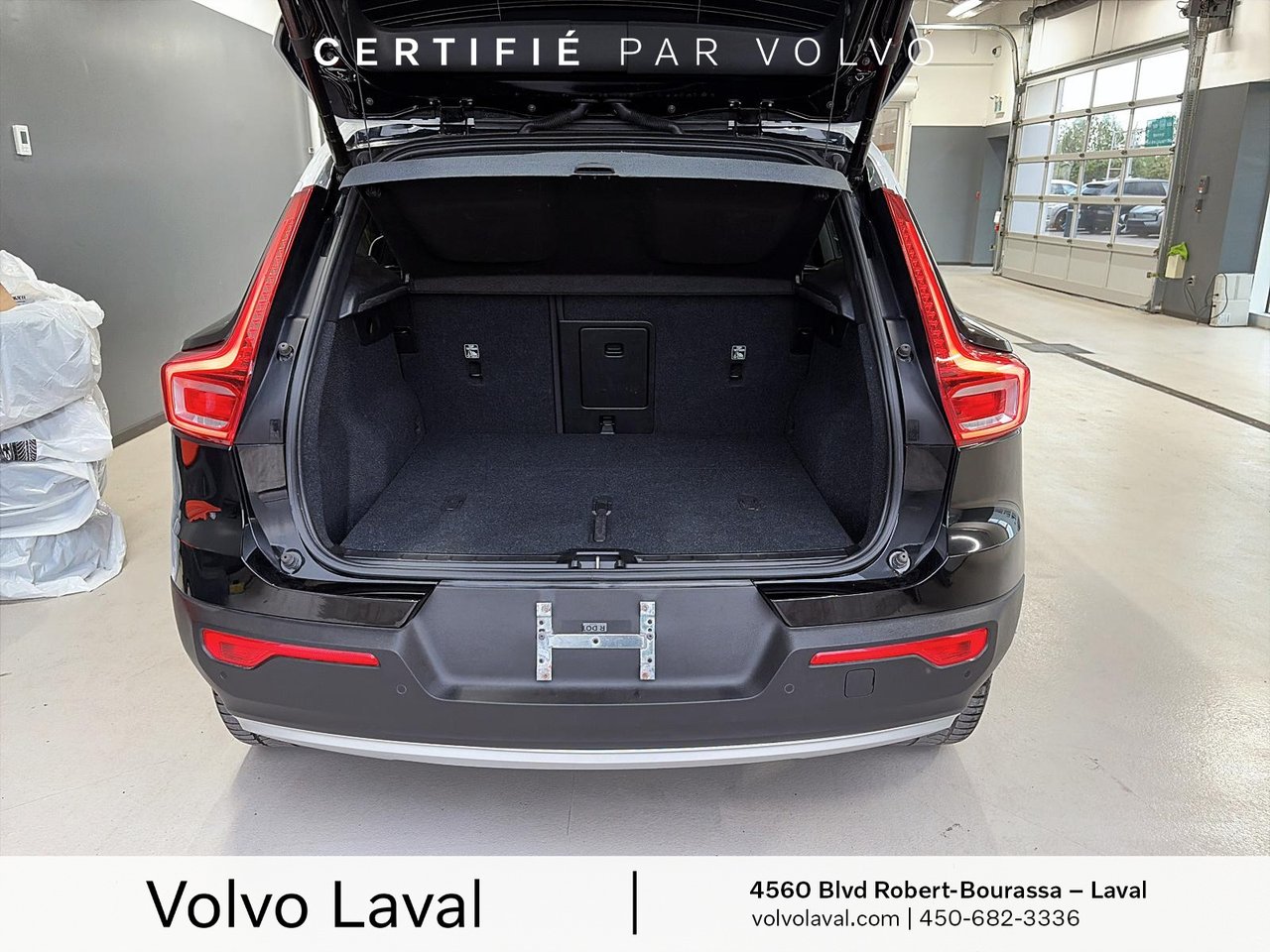 2020 Volvo XC40 Momentum-14
