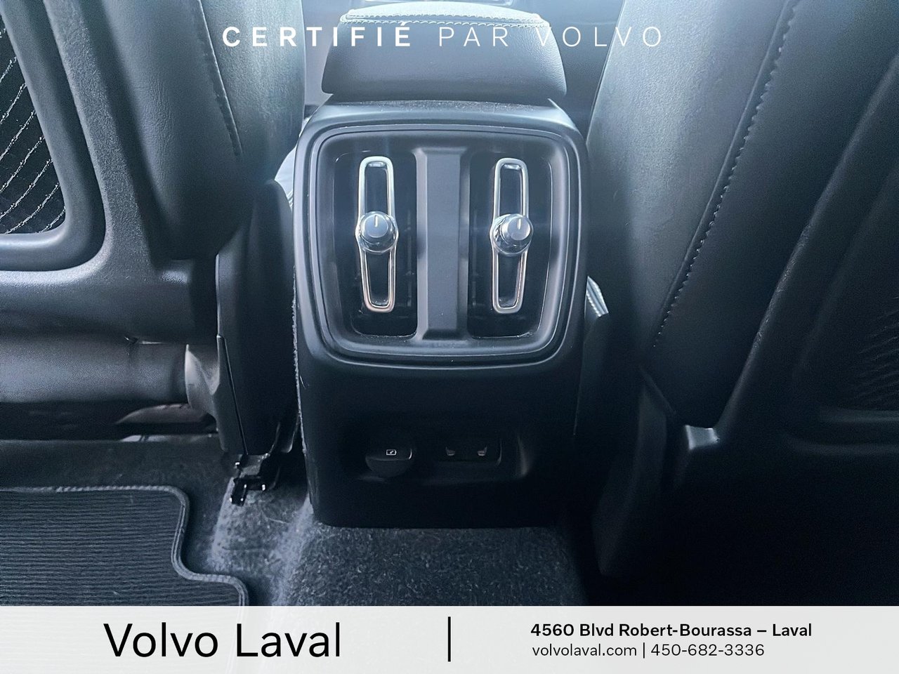 Volvo XC40 R-Design 2022-16