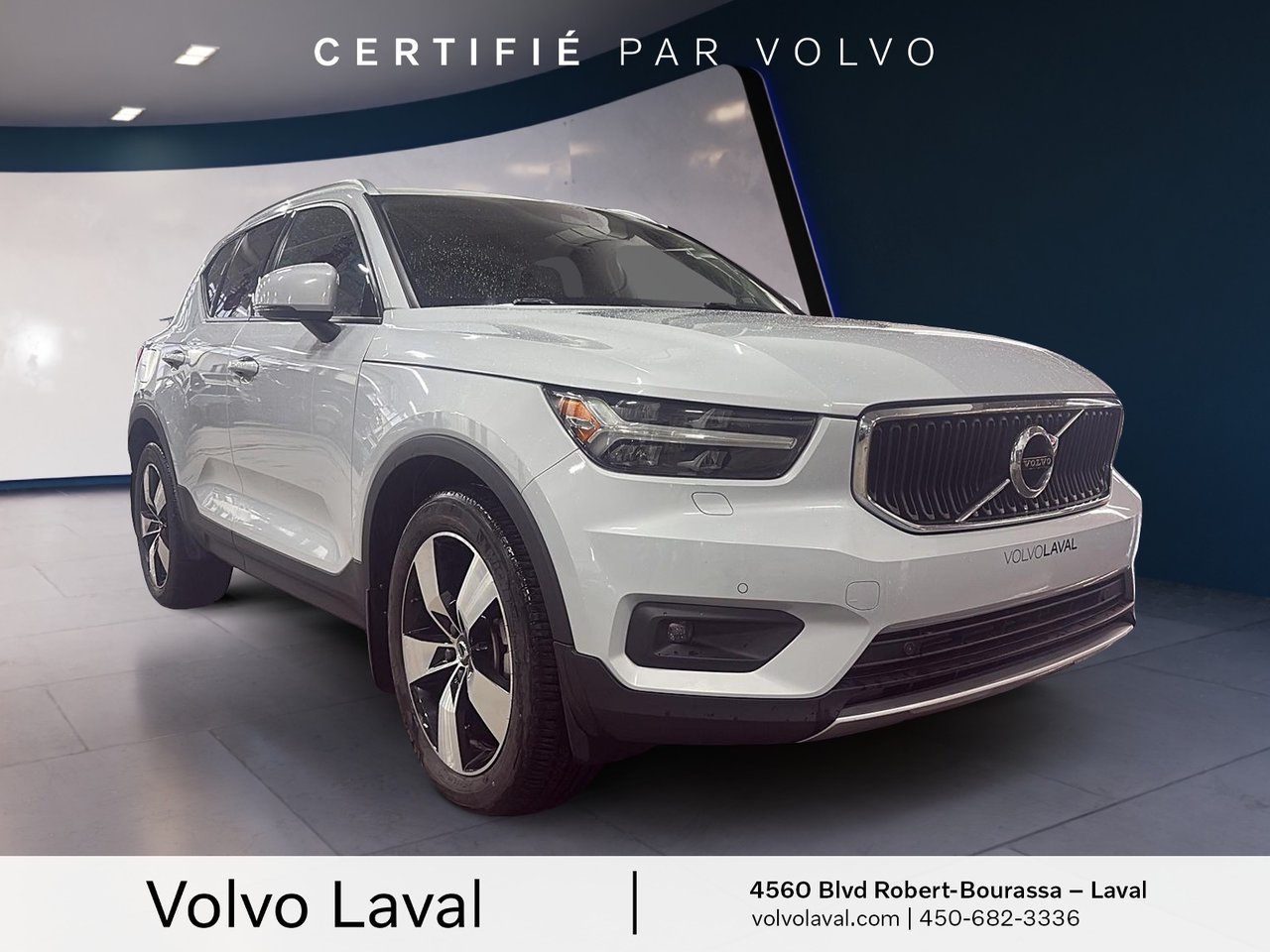 2022 Volvo XC40 Momentum-2