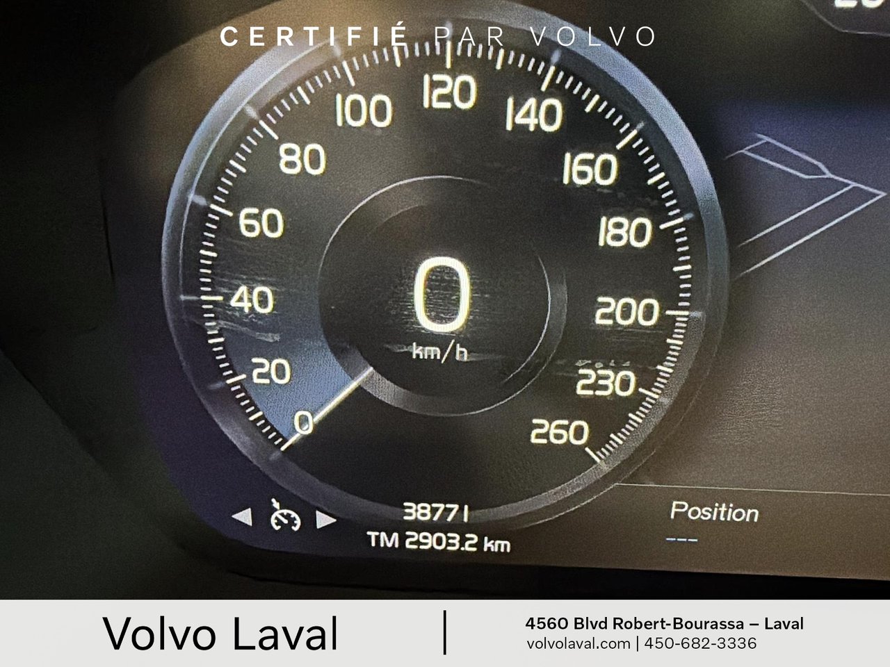 2022 Volvo XC40 Momentum-10