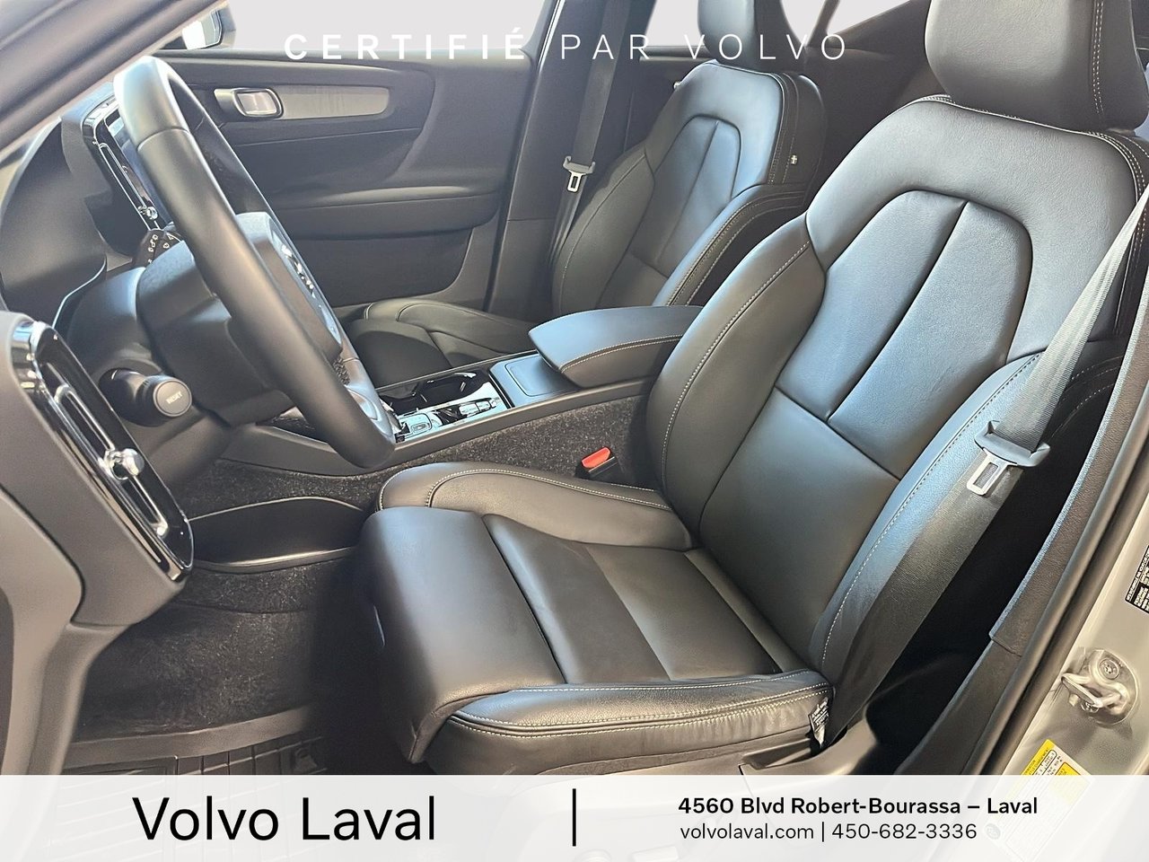 2025 Volvo XC40 Ultra Dark Theme-9