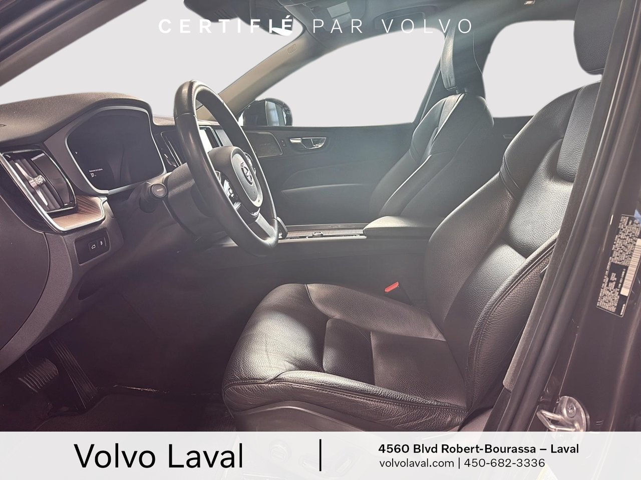 Volvo XC60 Recharge Plus Dark Theme 2023-7