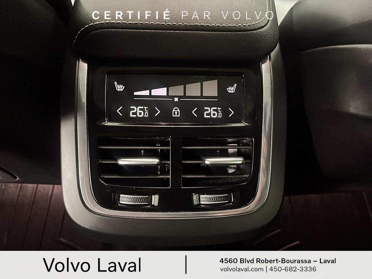 Volvo XC60 R-Design 2022-20