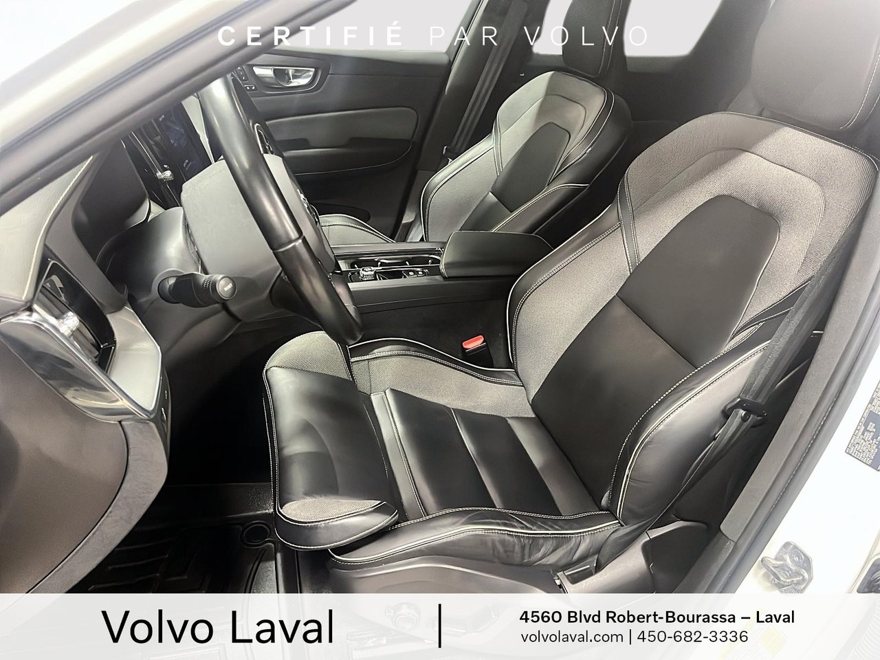 Volvo XC60 R-Design 2022-9