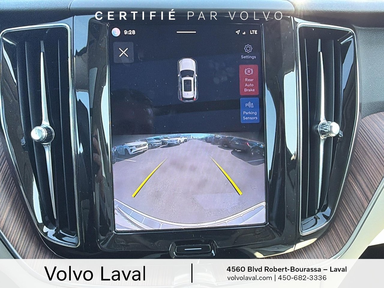 Volvo XC60 Momentum 2022-8