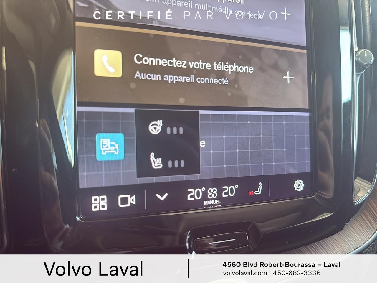 Volvo XC60 Plus Dark Theme 2023-11