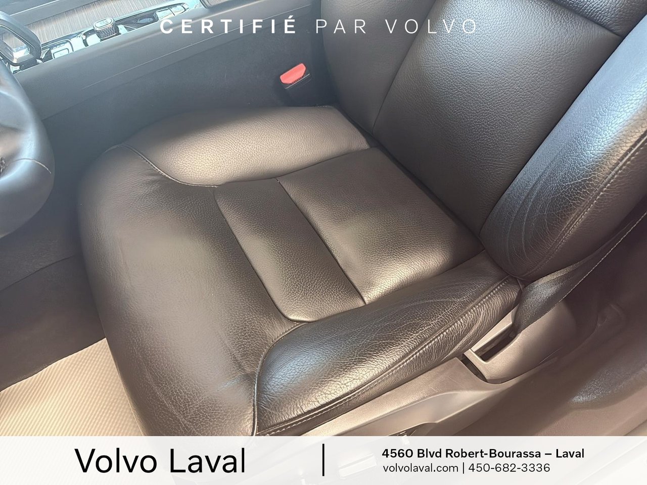 Volvo XC60 Plus Dark Theme 2023-6