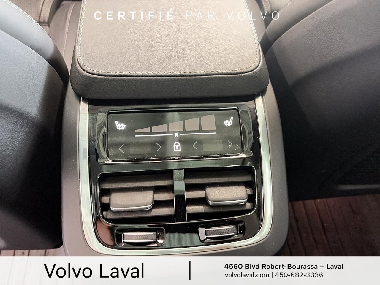 2025 Volvo XC90 Plug-In Hybrid Ultra Bright Theme-18