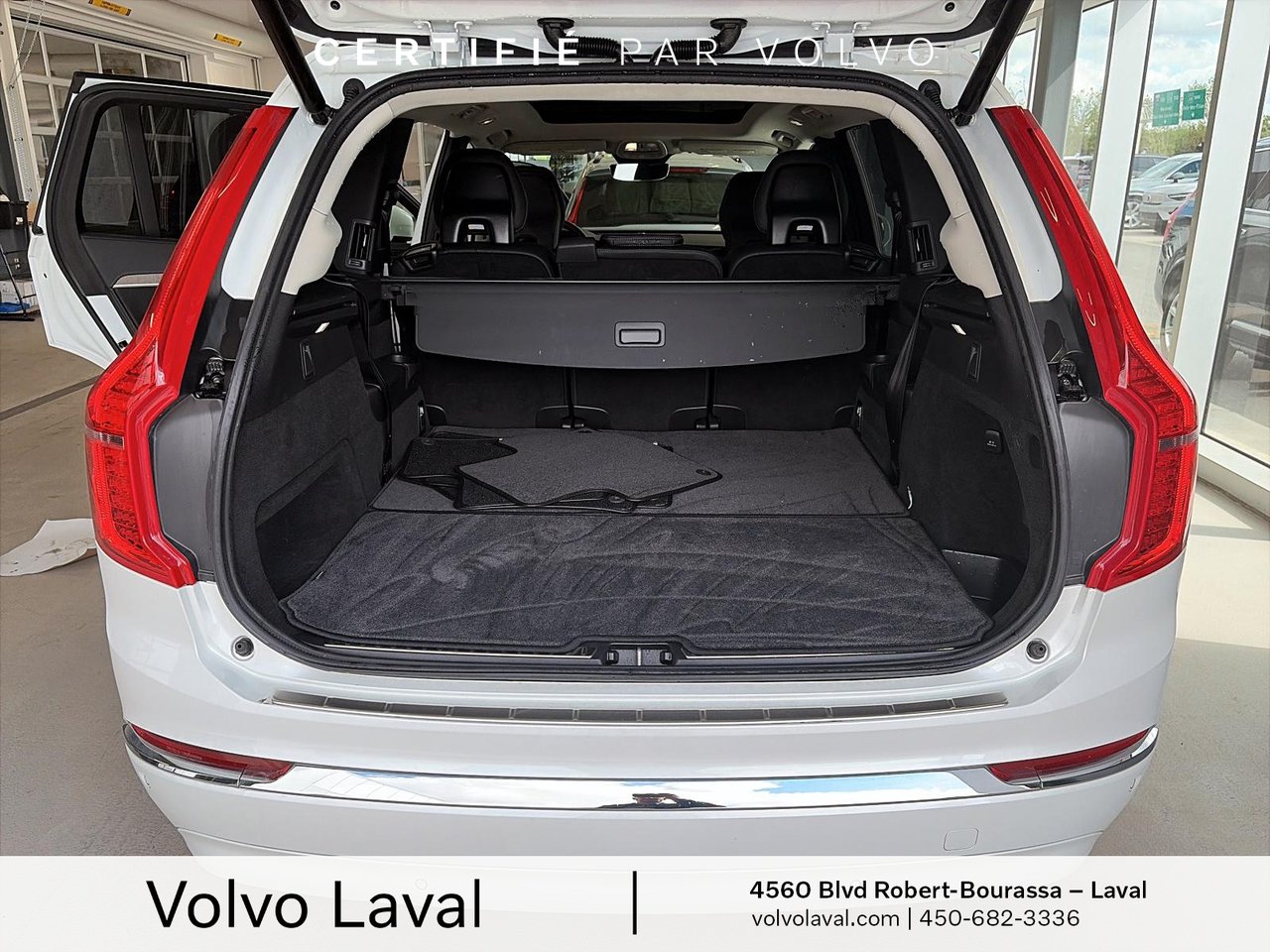 2025 Volvo XC90 Plug-In Hybrid Ultra Bright Theme-17
