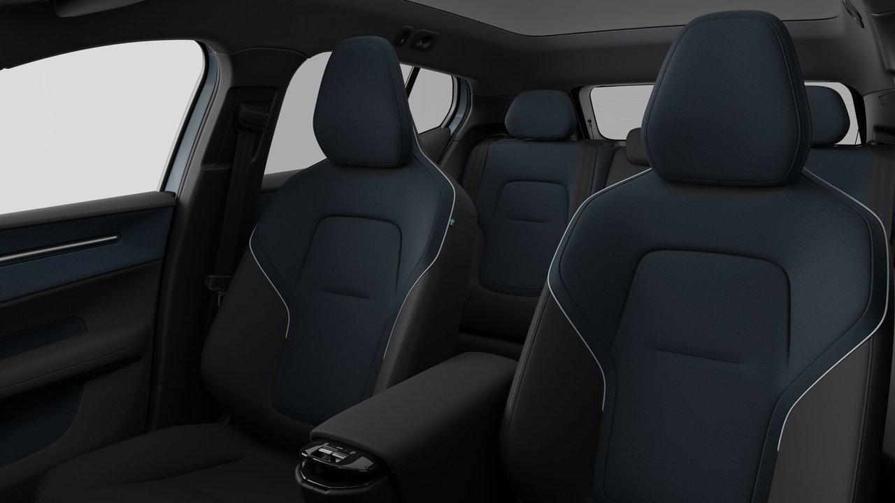 2026 Volvo EX30 Cross Country Ultra-11