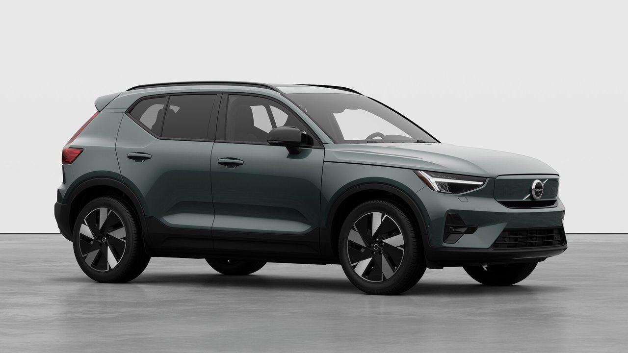 2026 Volvo EX40 PLUS-2
