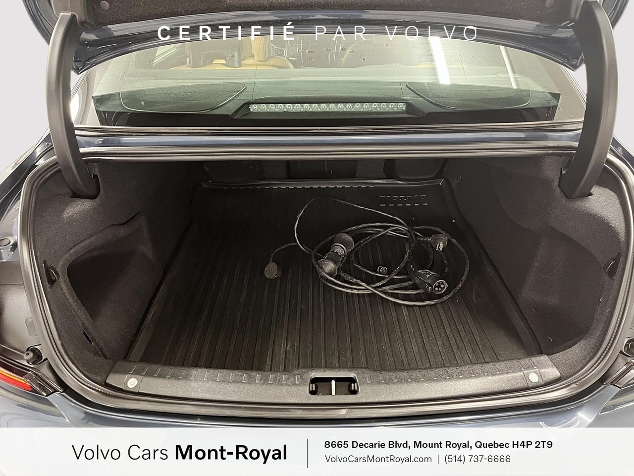 2022 Volvo S90 Recharge Plug-In Hybrid R-Design Plug-In Hybrid T8-4