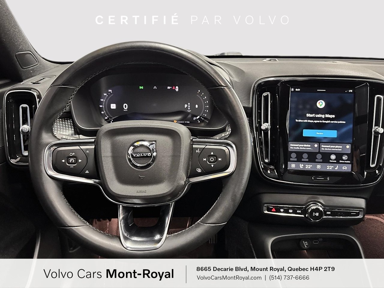 Volvo XC40 Plus Dark Theme 2023-9