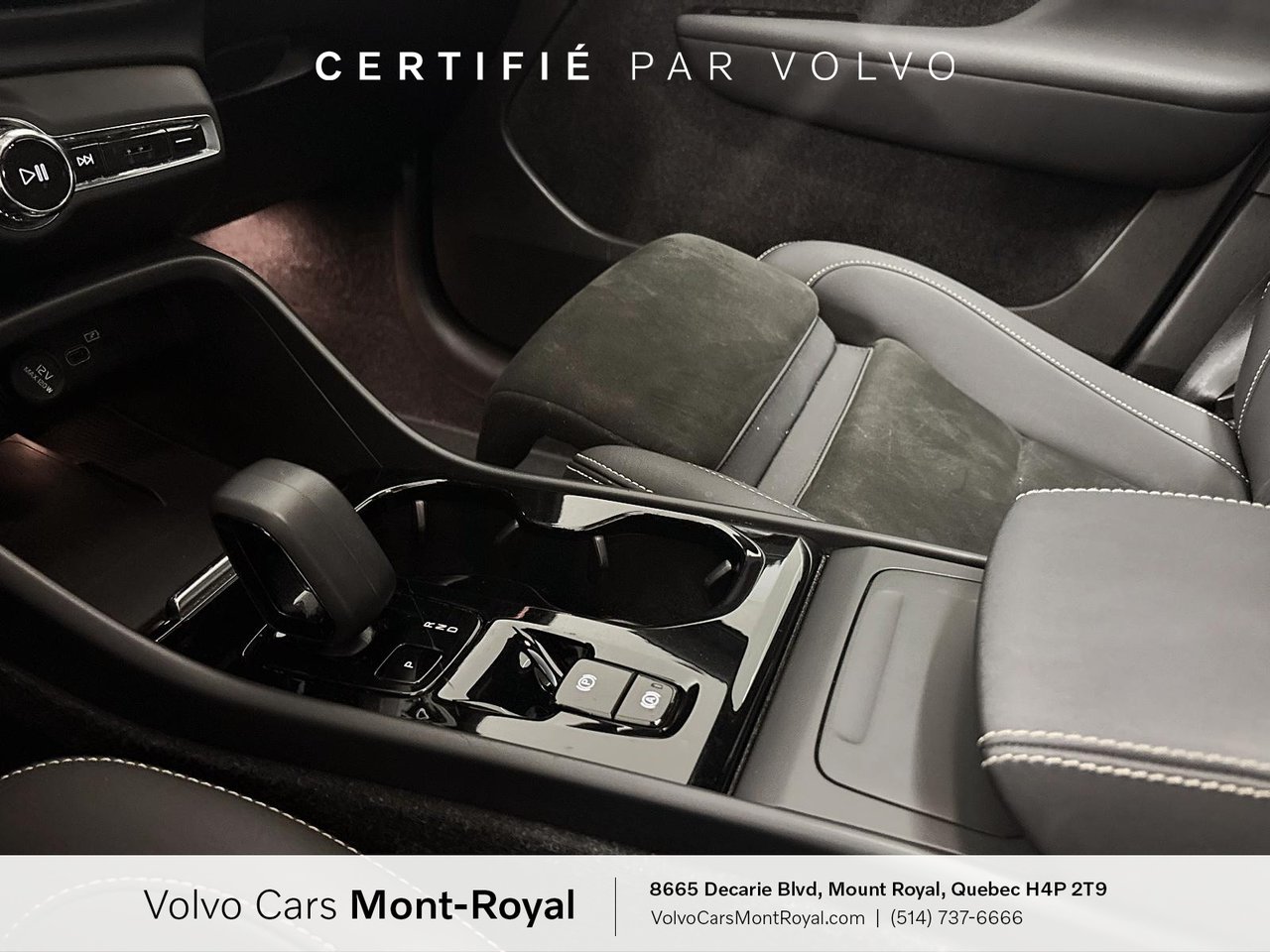 Volvo XC40 Plus Dark Theme 2023-13