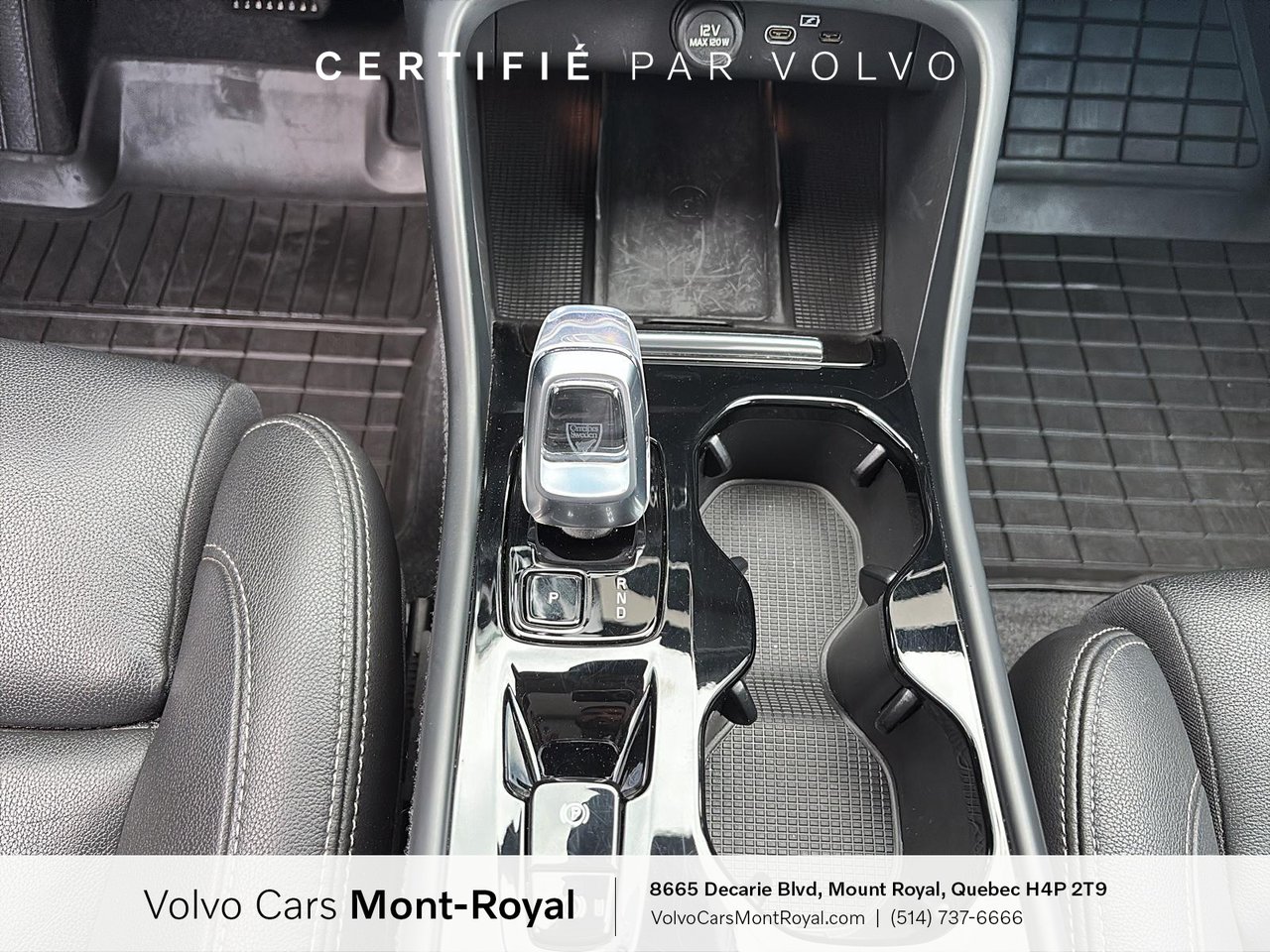 Volvo XC40 Ultimate Bright Theme 2024-13