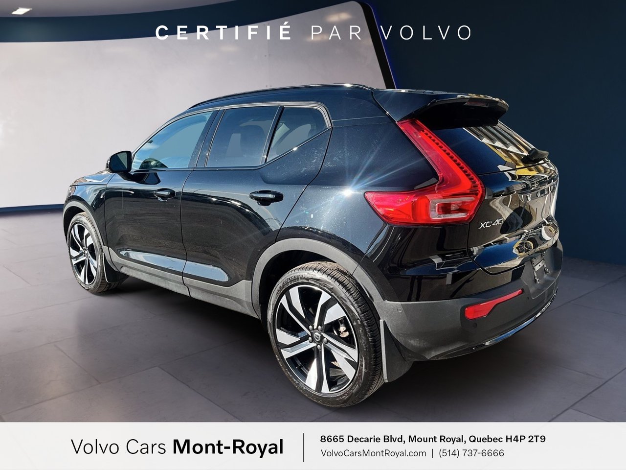 Volvo XC40 Plus Dark Theme 2025-3
