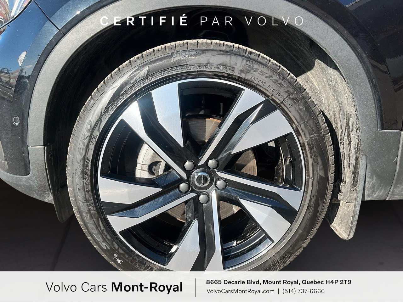 Volvo XC40 Plus Dark Theme 2025-5