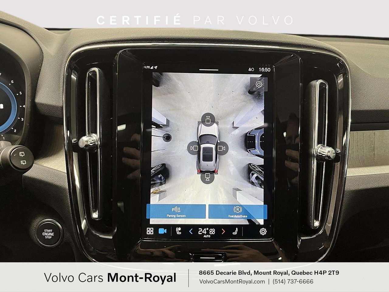 Volvo XC40 Plus Dark Theme 2025-13