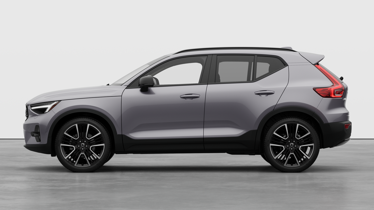 Volvo XC40 Plus (Dark Theme) 2026-7