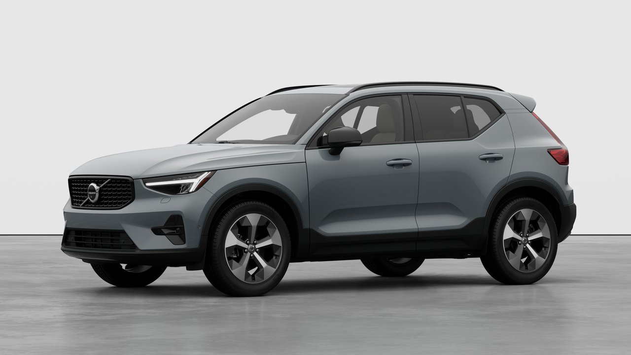 Volvo XC40 PLUS DARK THEME 2026-0