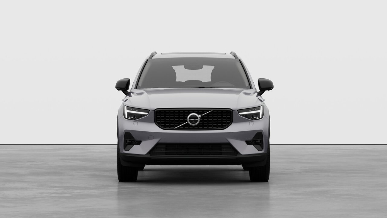2026 Volvo XC40 PLUS DARK THEME-4