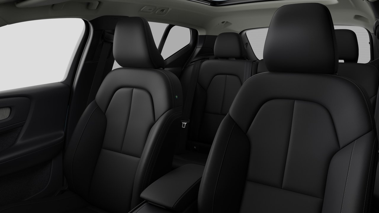 Volvo XC40 ULTRA DARK THEME 2026-11
