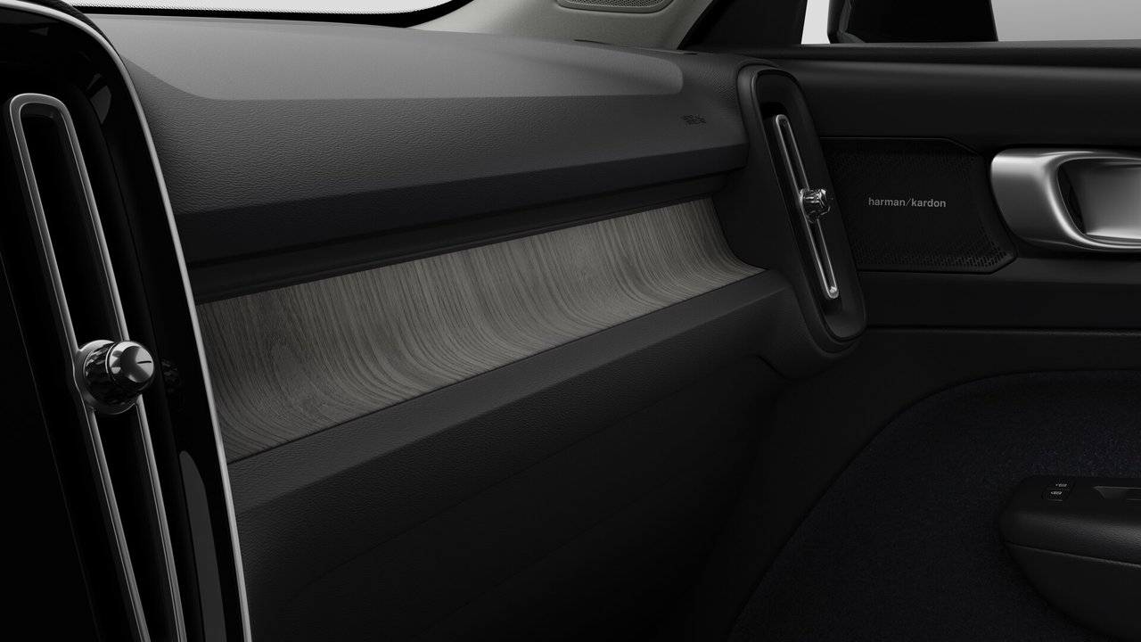 Volvo XC40 ULTRA DARK THEME 2026-8