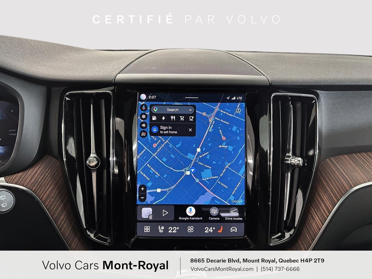 2025 Volvo XC60 Plug-In Hybrid Plus Dark Theme T8-16