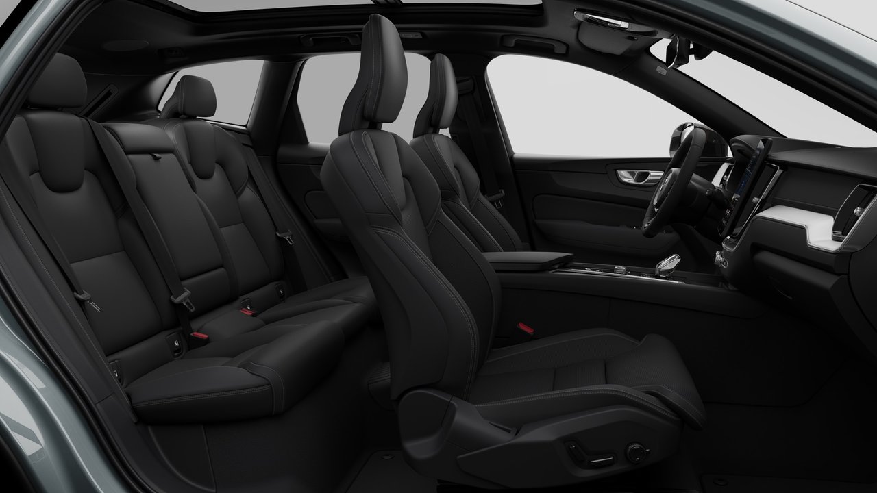 2026 Volvo XC60 PLUG-IN HYBRID ULTRA BLACK EDITION-12