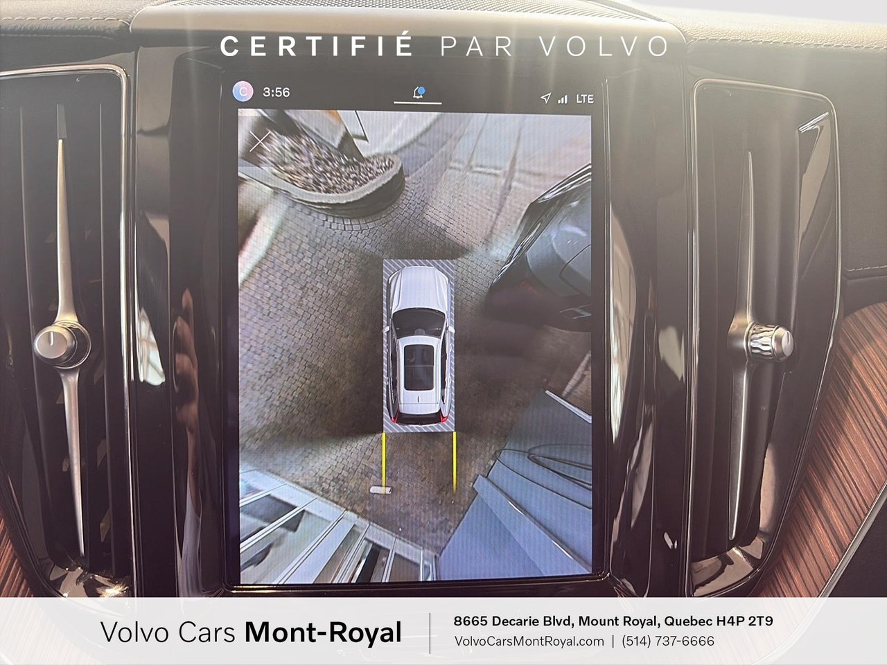 Volvo XC60 Ultimate Dark Theme 2023-17