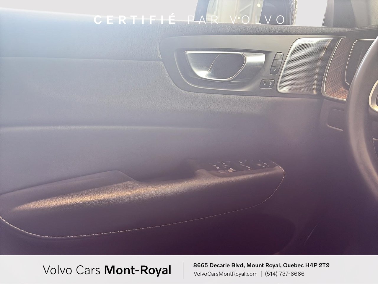 Volvo XC60 Ultimate Dark Theme 2023-10