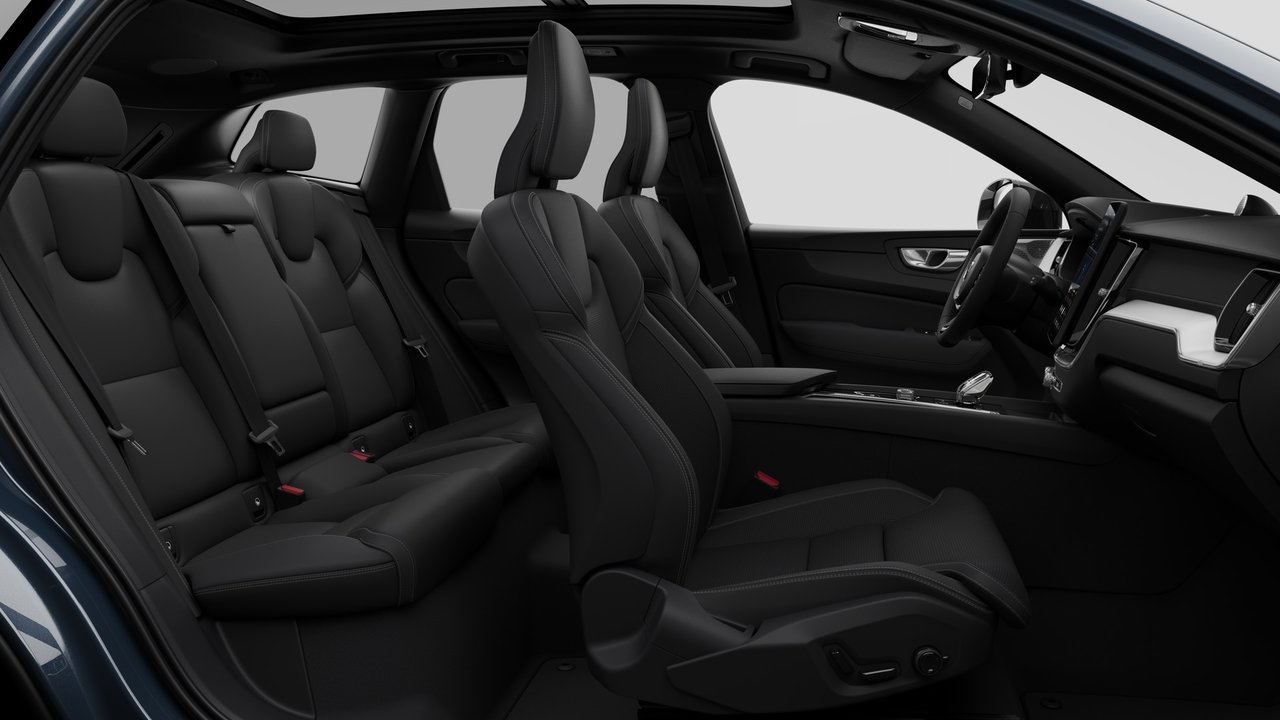 2026 Volvo XC60 ULTRA BLACK EDITION-12