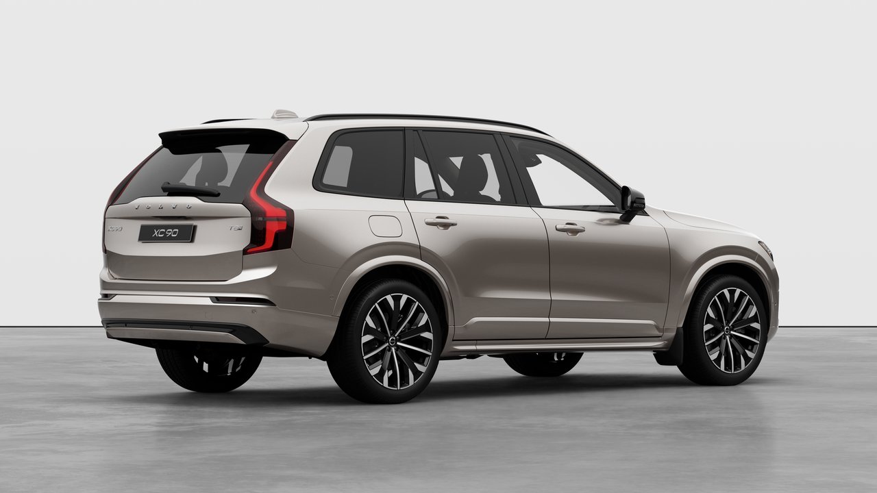 Volvo XC90 Plug-in hybrid Plus 7-Seater (Dark Theme) 2026-3