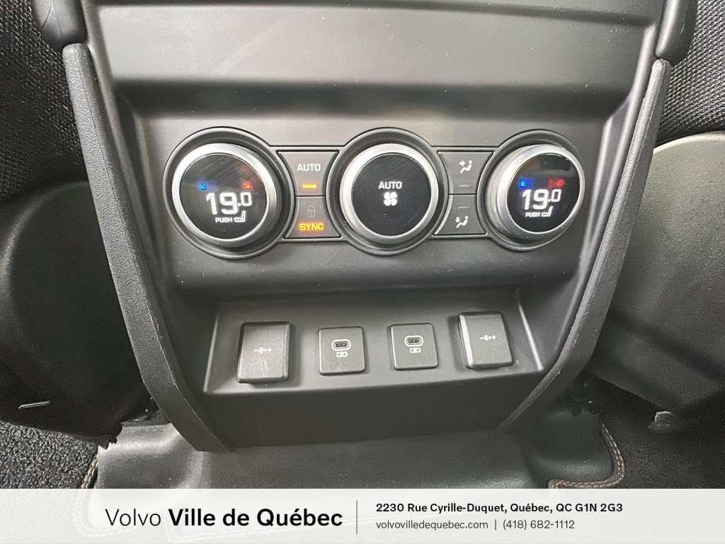 2022 Land Rover Defender 110 X P400-14