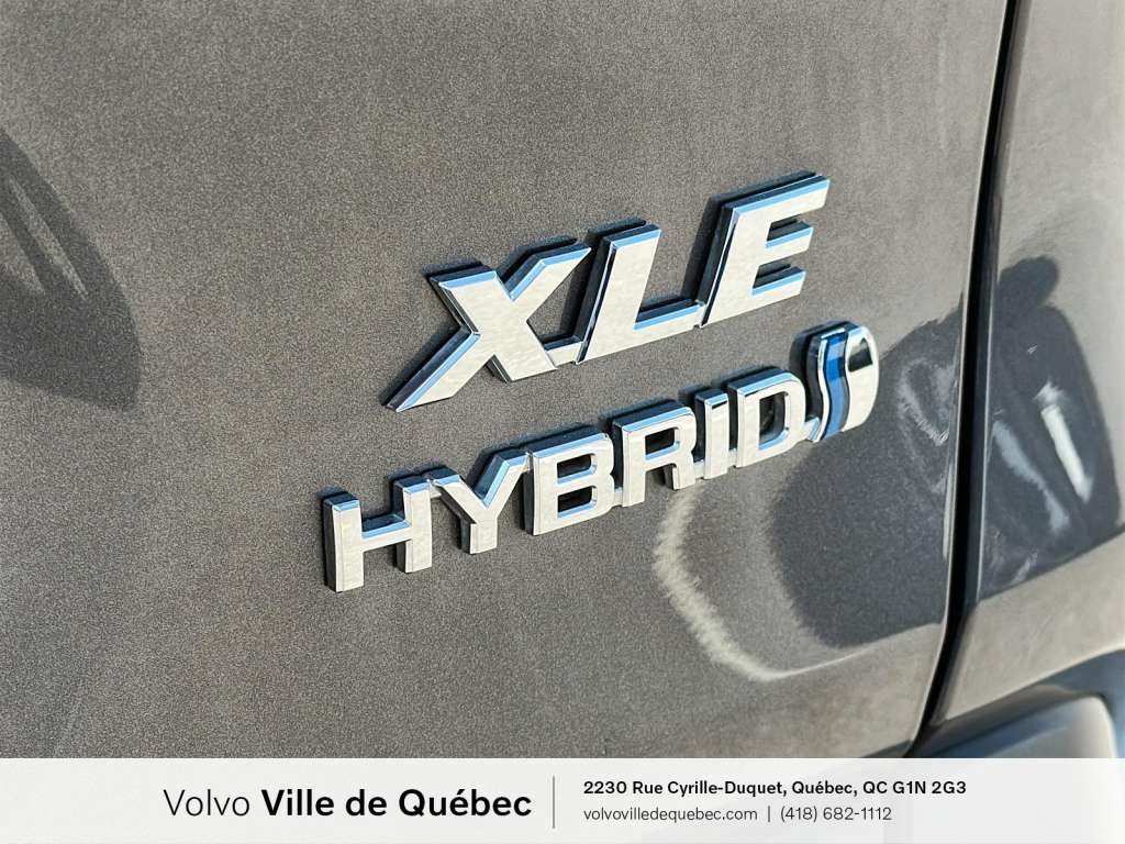 2024 Toyota Rav4 XLE Hyb-8