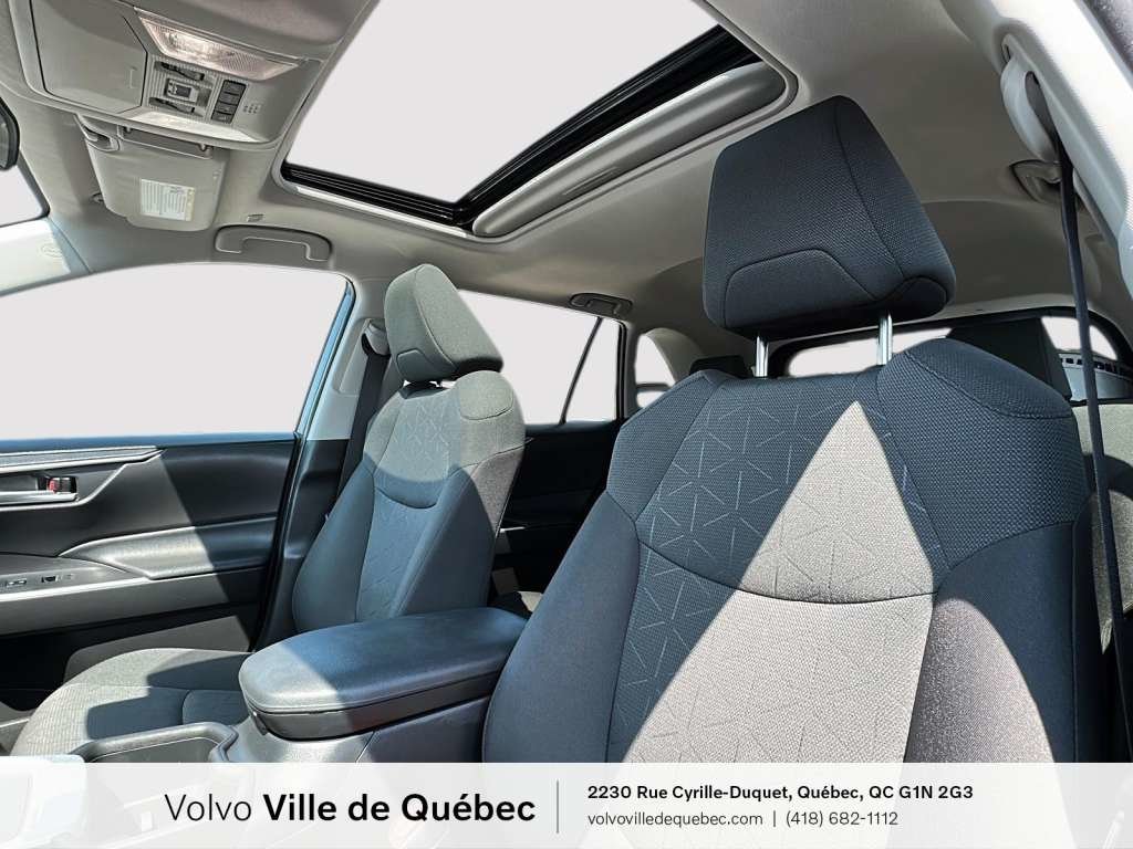 2024 Toyota Rav4 XLE Hyb-1
