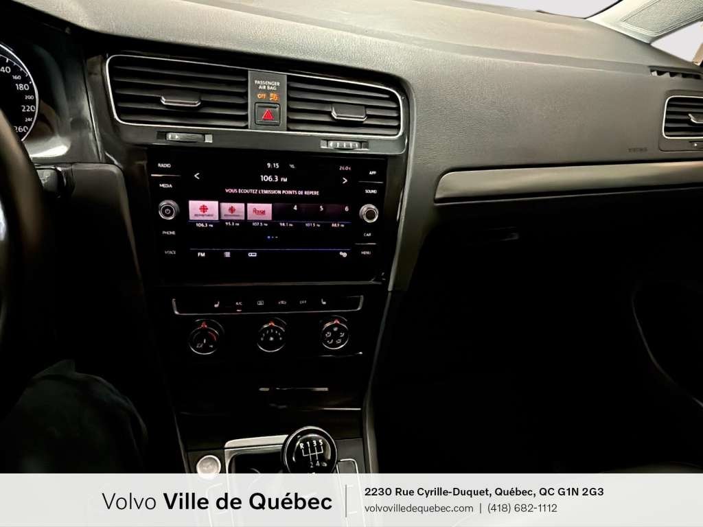Volkswagen Golf Comfortline 2018-15