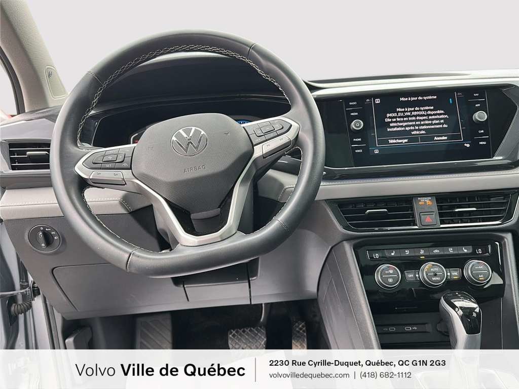 2024 Volkswagen Taos Highline-10
