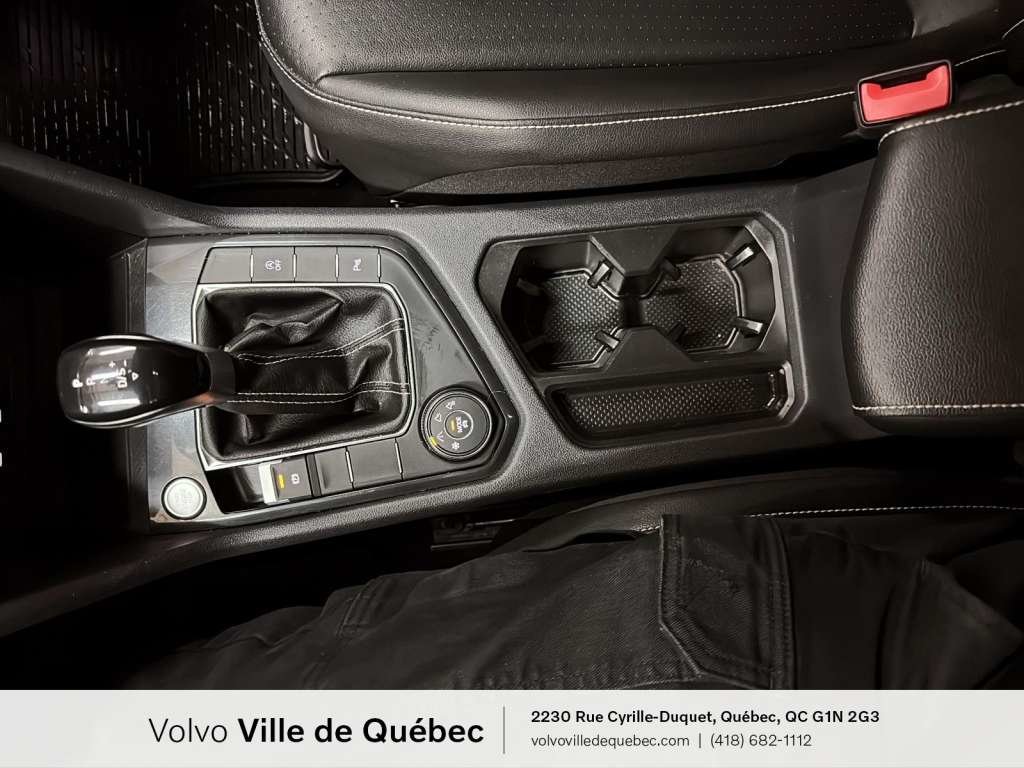 Volkswagen Tiguan Comfortline R-L Blk 2023-20