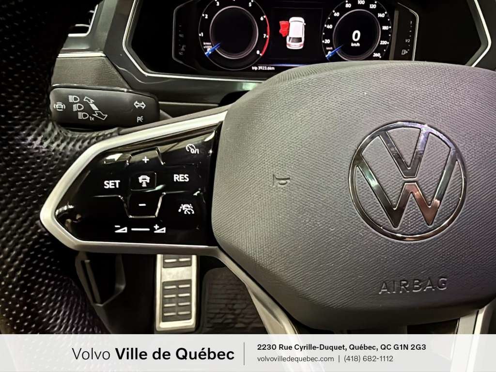 Volkswagen Tiguan Comfortline R-L Blk 2023-13